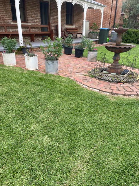 A Homestead On Market - Accommodation QLD 4