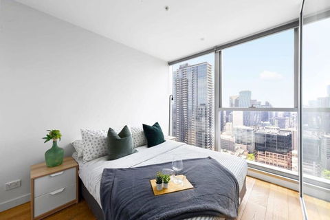 A Lovely 2BR Apt Near Southern Cross City Views - Accommodation QLD 1
