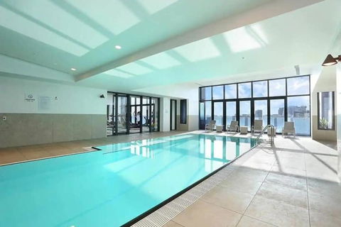 A Modern & Cozy 2BR Apartment With City Views - Accommodation QLD 2