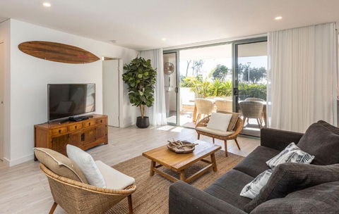 A Perfect Stay - Bay Royal Apartment 2 - Accommodation QLD 4