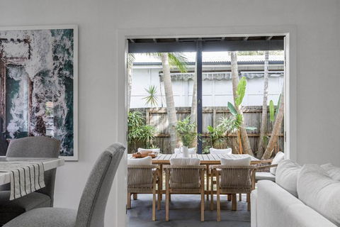 A Perfect Stay - Cape Cottage - Accommodation QLD 4