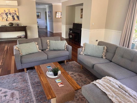 A Spacious Oasis - Accommodation QLD 3