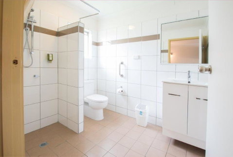 A & A Motel - Accommodation QLD 4