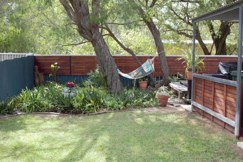 Abbey Beach Cottage - Accommodation QLD 0