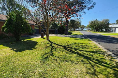 Abbey Beach Cottage - Accommodation QLD 2