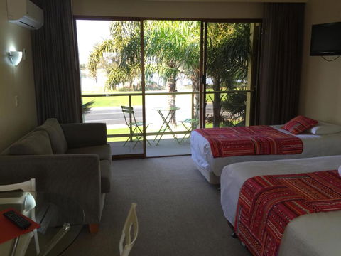 Abel Tasman Waterfront Motel - Accommodation QLD 4