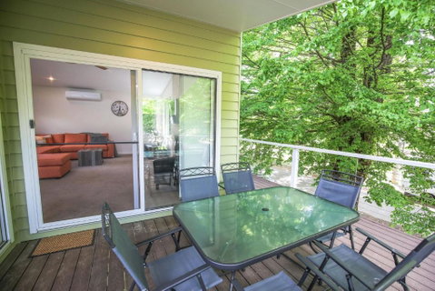 Aberdeen - Accommodation QLD 3
