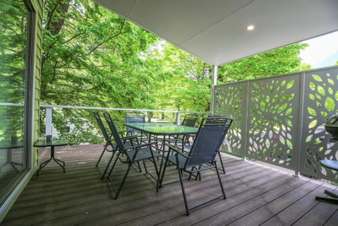 Aberdeen - Accommodation QLD 4