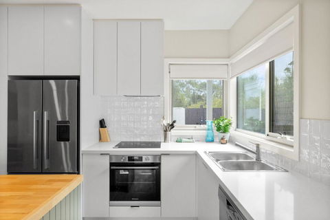 Aberdeen - Accommodation QLD 2