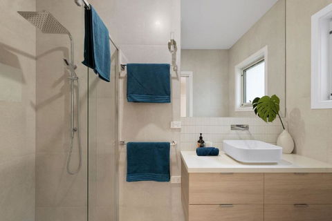 Aberdeen - Accommodation QLD 3