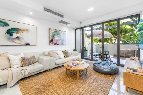Absolute By Khove - Accommodation QLD 3