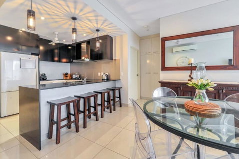 Absolute Hidden Gem In CBD - Accommodation QLD 3