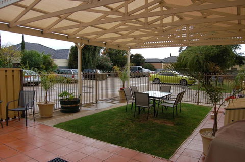 Adelaide International Motel - Accommodation QLD 3
