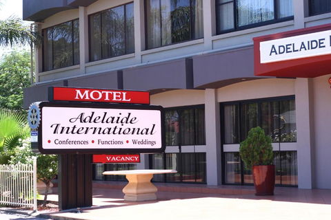Adelaide International Motel - Accommodation QLD 1