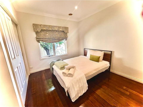 A Beautiful Home - Accommodation QLD 4