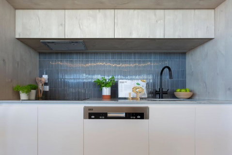 Accommodate Canberra - Metropolitan 70 - Accommodation QLD 4