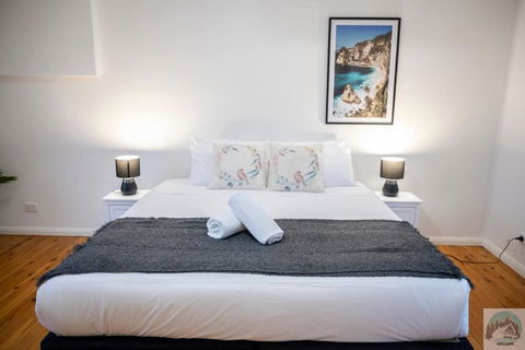 Aircabin - Beecroft - Sydney - 3 Bed Holiday House - Accommodation QLD 1