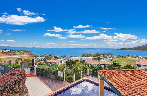 Airlie Hasta Manana - Accommodation QLD 3