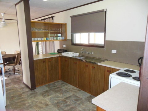 All Decked Out In Edithburgh - Accommodation QLD 1