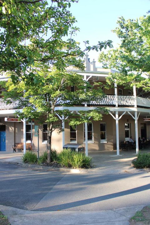 Alpine Hotel Bright - Accommodation QLD 0