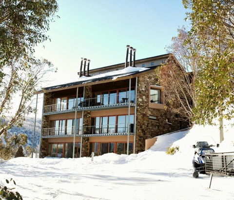 Alpine Woodsmoke Apartments - Accommodation QLD 0