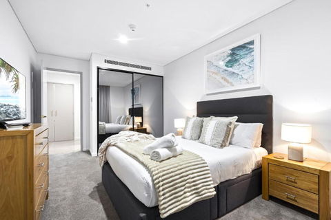 ALTITUDE Ocean Suites - SPECTACULAR, Unmatched Views & Luxury Accommodation - Accommodation QLD 2