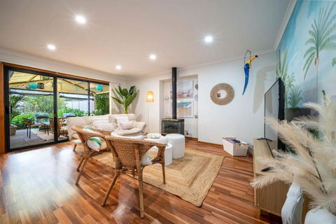 Amazon At Seacombe Gardens - Accommodation QLD 1