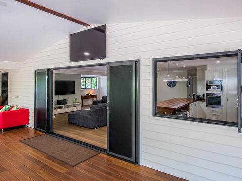 AMITY ESCAPE - Accommodation QLD 3