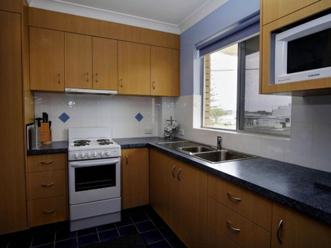 Anchorage 7 - Accommodation QLD 2