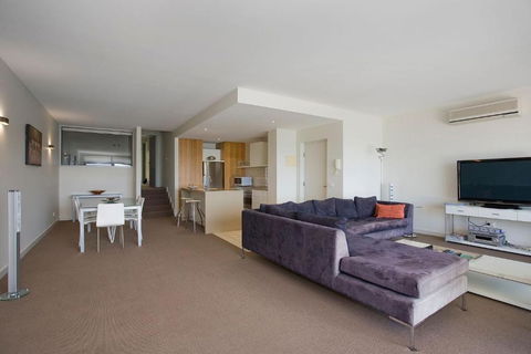 Apartment 15 Kalimna - Accommodation QLD 3