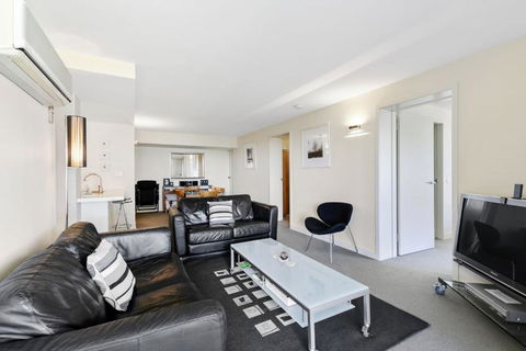 Apartment 2 Kalimna - Accommodation QLD 3