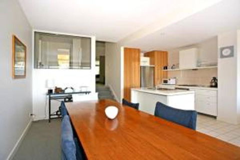 Apartment 21 Kalimna - Accommodation QLD 3