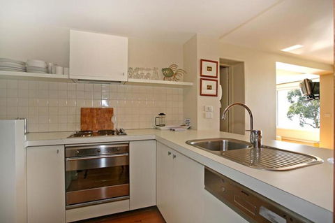 Apartment 7 Kalimna - Accommodation QLD 3