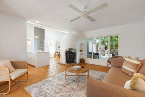 Apollo House - Accommodation QLD 3