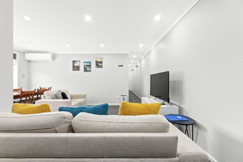 Apollo Unit 1 - Ground Floor - A Block - Accommodation QLD 1