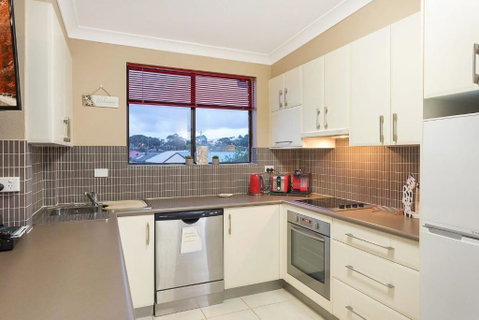 Apollo Unit 7 1st Floor - Accommodation QLD 4