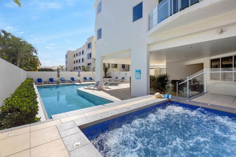 Aqua Vista Resort - Accommodation QLD 2