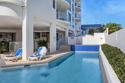Aqua Vista Resort - Accommodation QLD 4