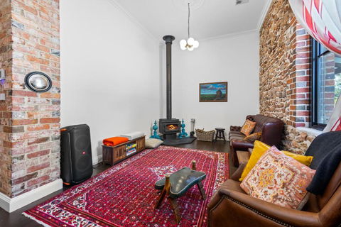 Arapiles Club House - Accommodation QLD 4