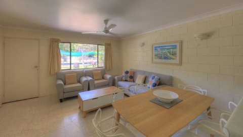 Arcadia Palms 1 - Accommodation QLD 2