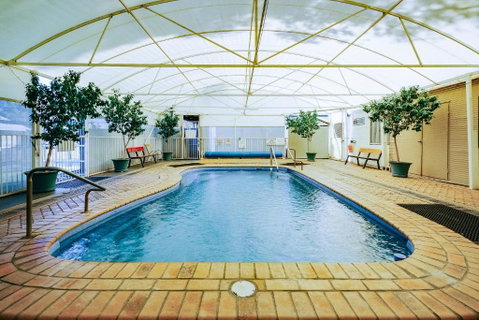 Artesian Spa Motel - Accommodation QLD 1