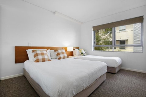 At Waves Unit 9 - Accommodation QLD 4