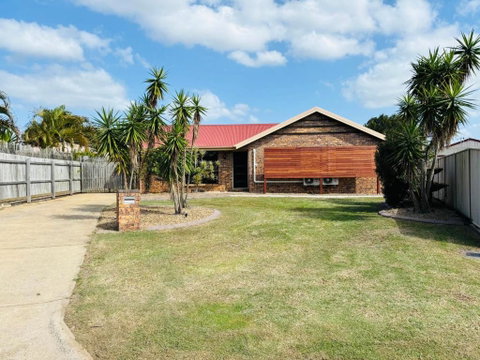 Avoca House - Accommodation QLD 1