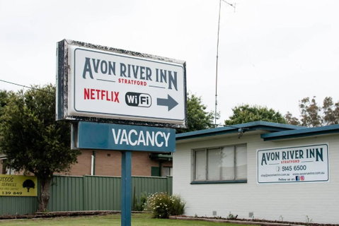 Avon River Inn - Accommodation QLD 4