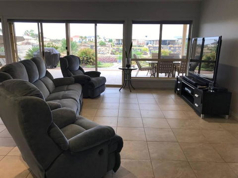Avventura - Accommodation QLD 4