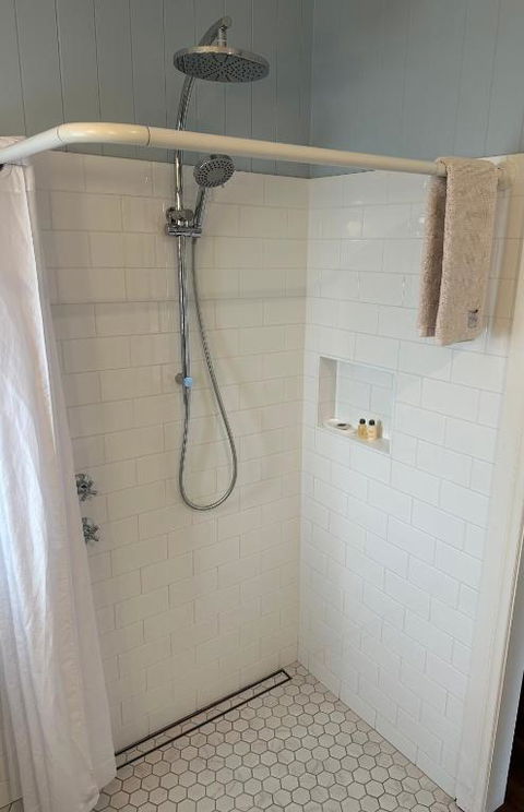 B & B On The Water - Accommodation QLD 1