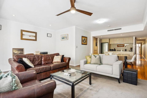 BANN2/5 - Bannister Heritage Hideaway - Accommodation QLD 0