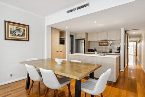 BANN2/5 - Bannister Heritage Hideaway - Accommodation QLD 1