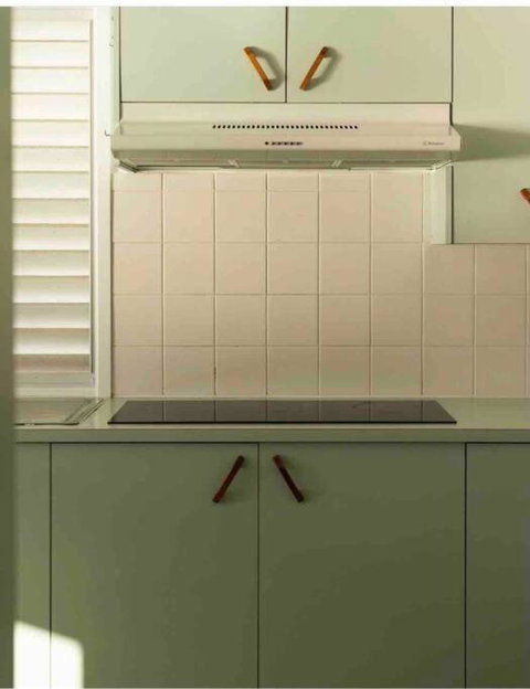 BAY PROPERTIES . Pacific Lodge - Accommodation QLD 4