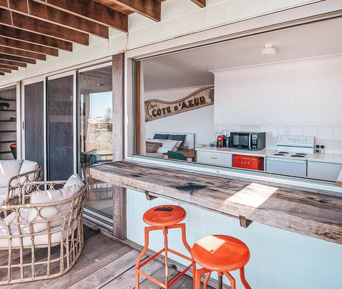 BAY PROPERTIES . Pacific Lodge Studio - Accommodation QLD 2